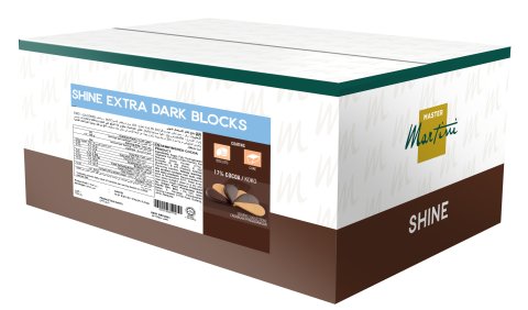 Master Martini의 "Shine Extra Dark Blocks" 흰색과 갈색 상자, 카카오 17% 코팅 및 영양 정보 표기